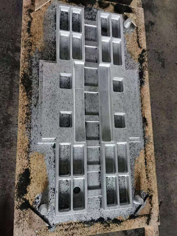 樹脂砂型板鑄鐵工藝 